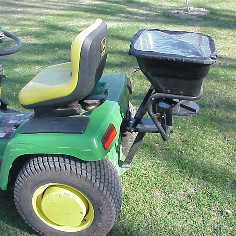 fertilizer spreader lawn tractor