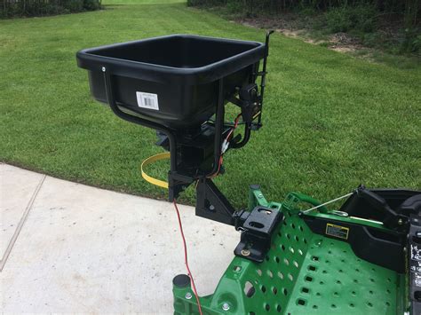 fertilizer spreader zero turn mower