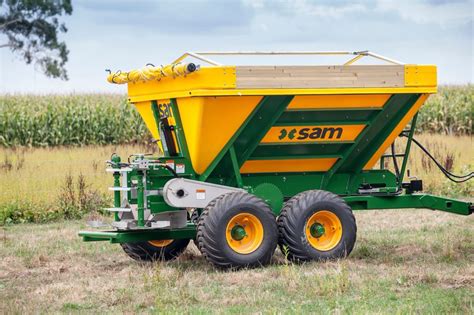 fertilizer spreaders for tractors