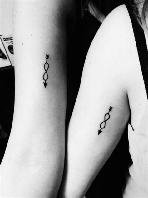 Fineline Tattoo Freundschaft