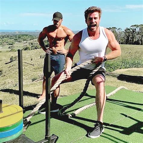 fit_liam: Get Fit with Liam Hemsworth's Killer Workout