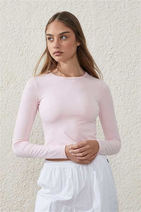 fitted long sleeve top