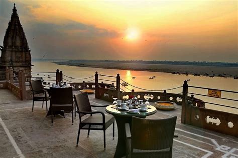 five star hotel in varanasi