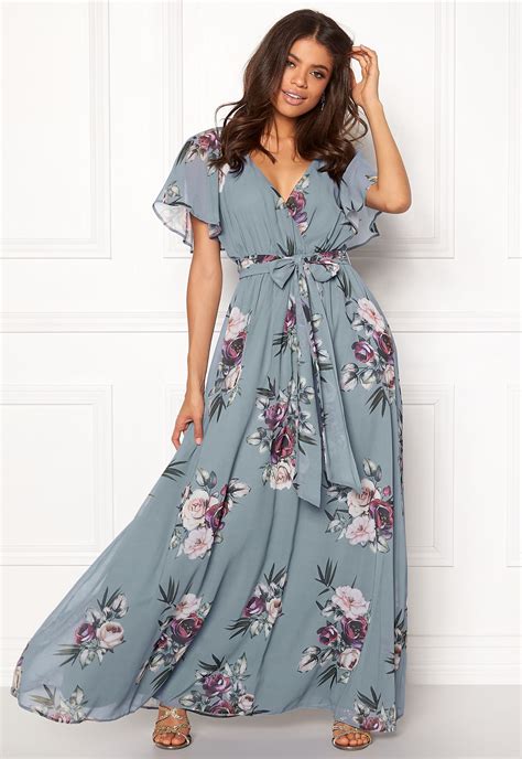 floral maxi dress with sleeves