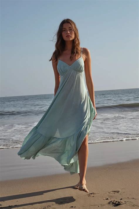 flowy beach dresses