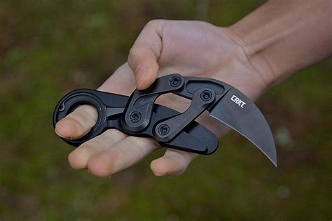 fold karambit