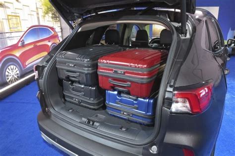 ford escape how many passengers Epub