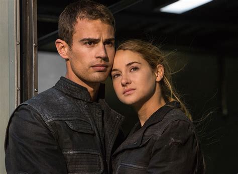 four and tris divergent