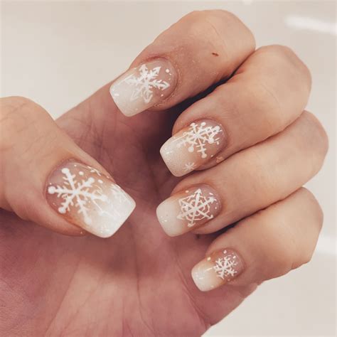 French Nails Winter