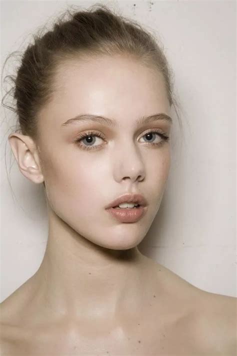 frida gustavsson high school