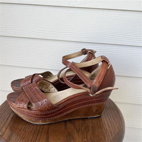 frye sandals