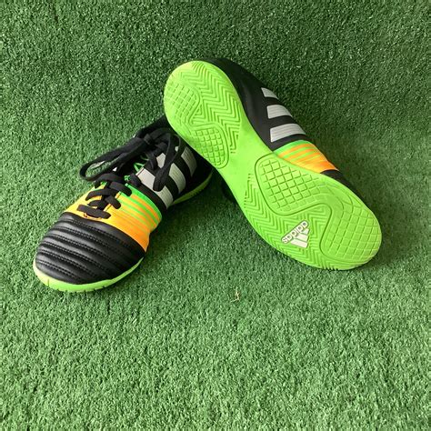 futsal soccer shoes