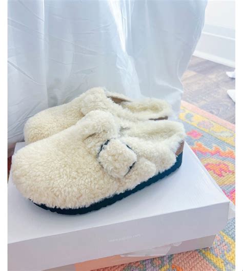 fuzzy birkenstocks