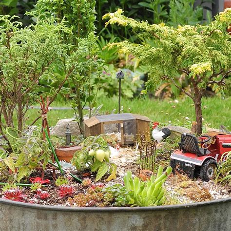 gardening in miniature create your own tiny living world PDF