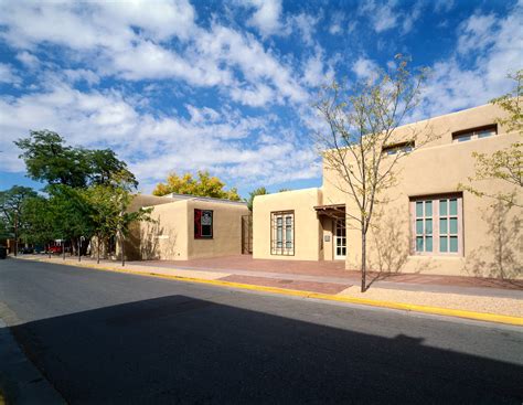 georgia okeeffe museum Reader