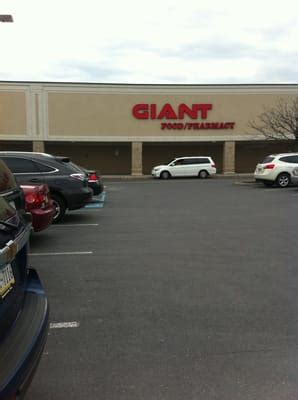 giant grocery store nazareth pa