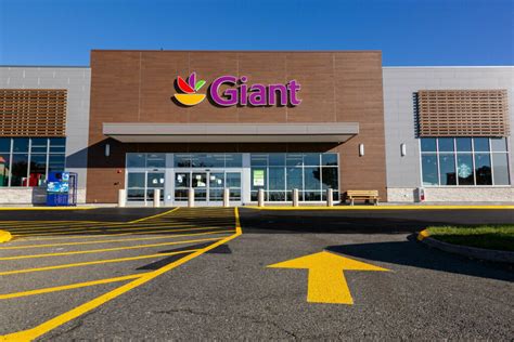 giant grocery stores near me