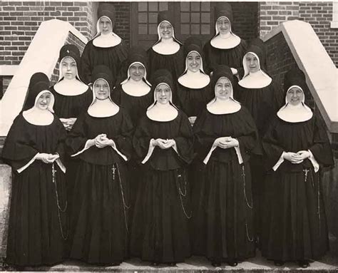 good hearts catholic sisters in chicagos past Reader
