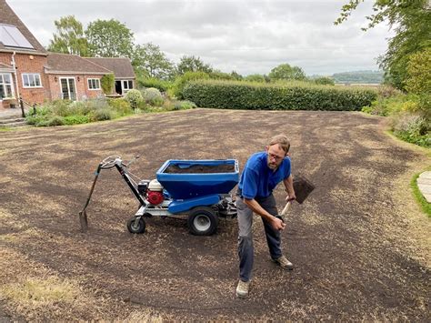 grass top dressing