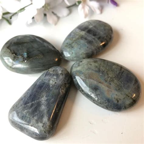 gray labradorite