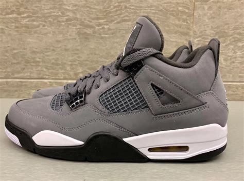 grey 4s