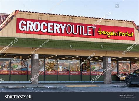 grocery outlet stock