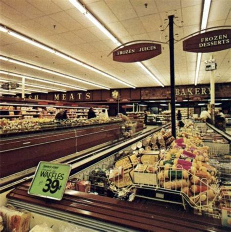 grocery store food from 1970s