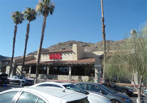 grocery stores in palm springs ca