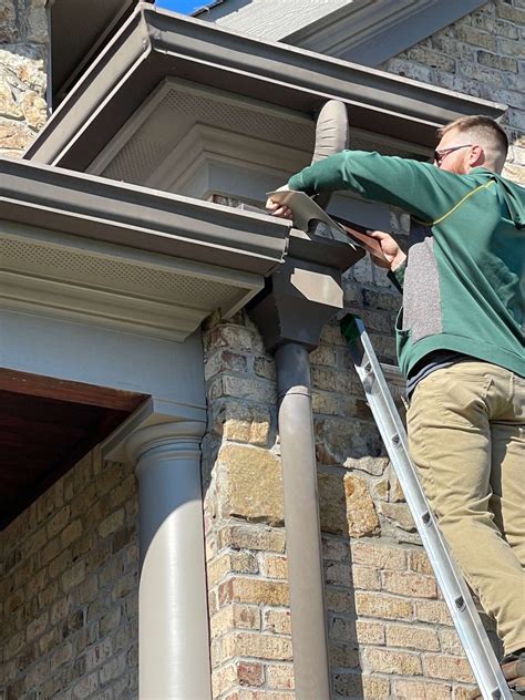 guttering repairs near me