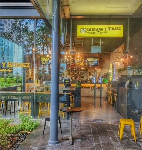 guzman y gomez mapletree business city