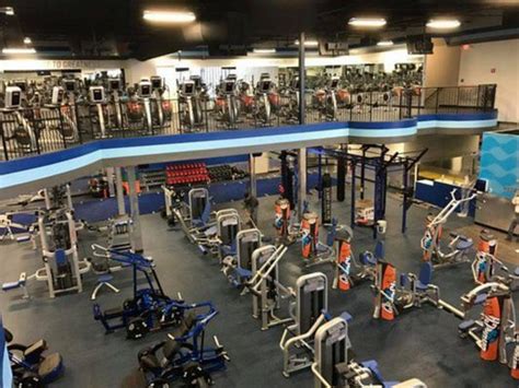 gyms in schaumburg il