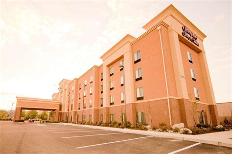 hampton inn and suites kent wa