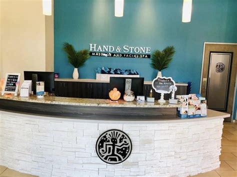 hand and stone naples fl