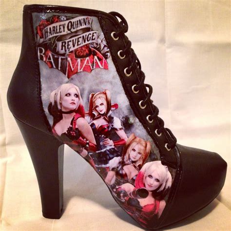 harley quinn booties