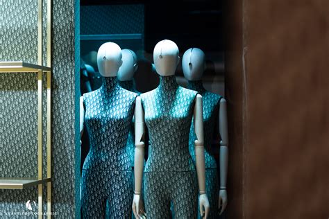 harrods behind the scenes Reader