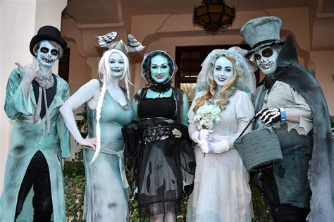 haunted mansion ghost costume