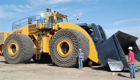heavy equipment the worlds largest machinery Reader