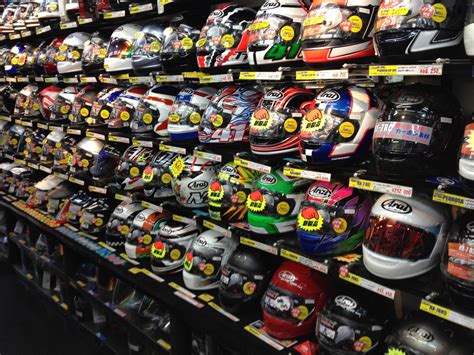 helmet shops