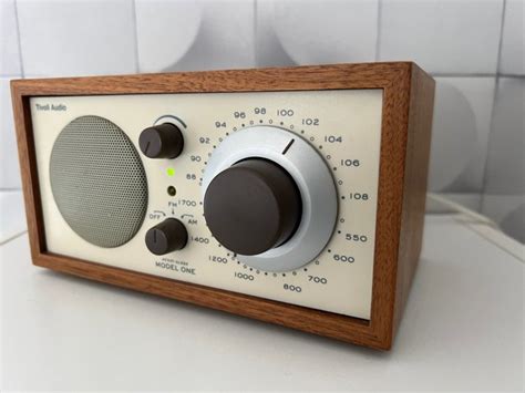 henry kloss model one radio