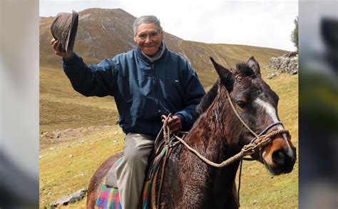 het heldenlied van agapito robles Doc