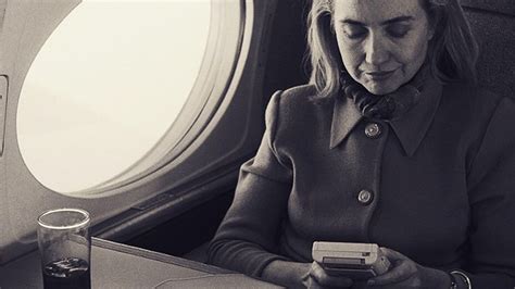 hillary clinton playing gameboy