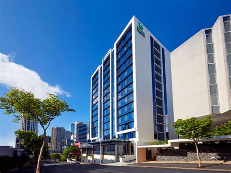 holiday inn express brisbane central