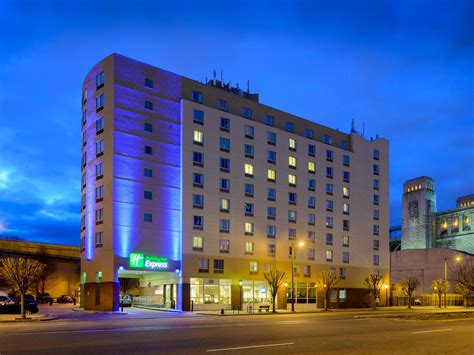 holiday inn express philadelphia penns