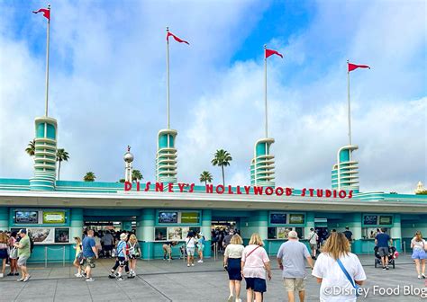 hollywood studios news