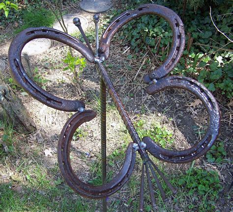 horseshoe yard art