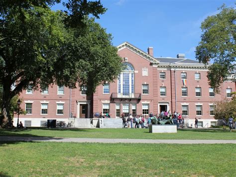 hotels close to brown university providence ri