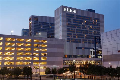 hotels close to george r brown convention center houston