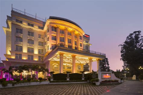 hotels in zirakpur