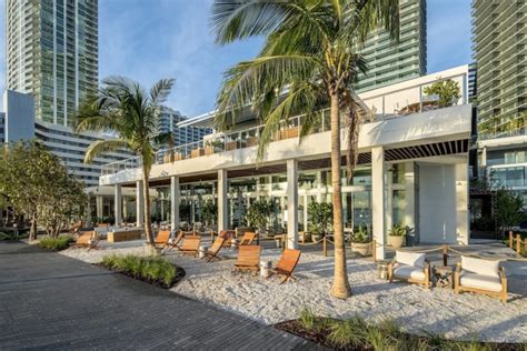 hotels near kaseya center miami