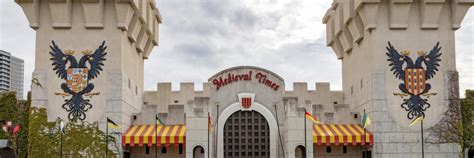 hotels near medieval times dallas